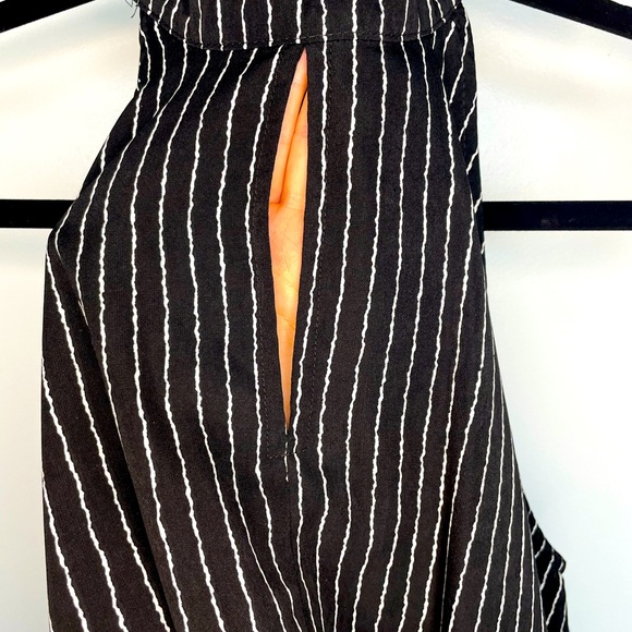 🖤 Just My Stripe Black Striped Romper 🤍 - Picture 8 of 9